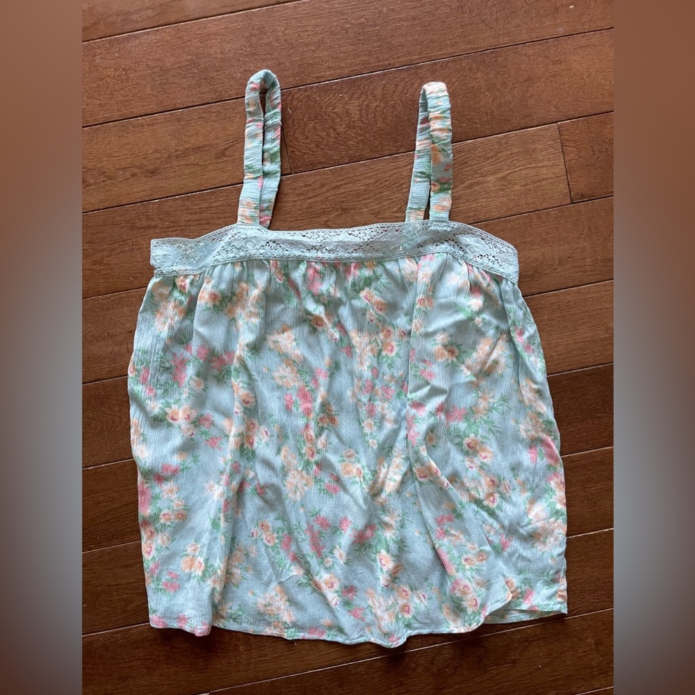 Floral tank with Lace Trim